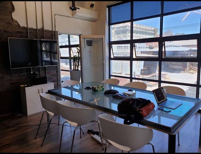 850M² OFFICE FOR SALE IN WOODSTOCK